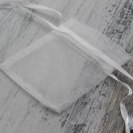 Woreczek z organzy biały 9x7cm