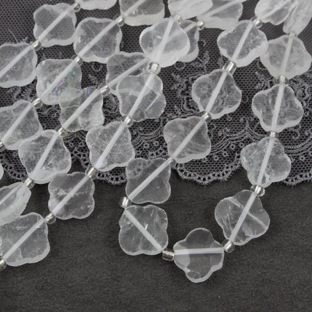 Kryształ górski koniczyna fasetowana 16mm