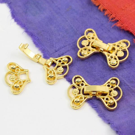 Zapięcie typu zegarkowego złote ażurowe 22x16mm