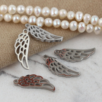 Zawieszka skrzydło / pióro stal szlachetna 18x6mm