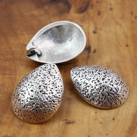 Metalowa łezka tarcza 30x23mm