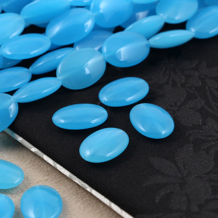 Jadeit owal gładki niebieski 18x13mm