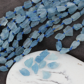 Akwamaryn surowy bryłka [6szt]