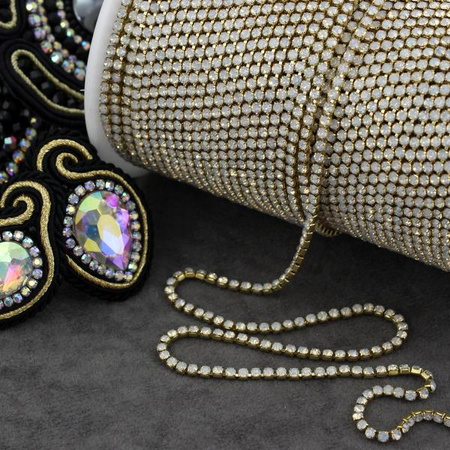 Taśma ozdobna cyrkoniowa gold/opal white 2mm [50cm]