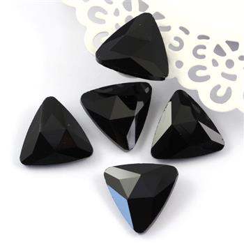 Kaboszon szklany trójkąt fasetowany jet 23mm