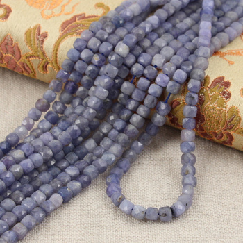 Tanzanit kostka fasetowana 4mm [10szt]