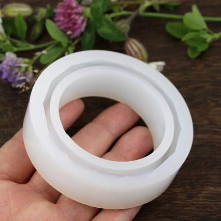 Forma silikonowa do odlewów z żywicy bransoletka fasetowana 19.5x2cm