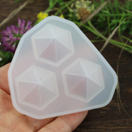 Forma silikonowa do odlewów z żywicy diamenty 30x25mm