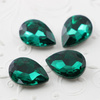 Kaboszon szklany łezka fasetowana emerald 18x13mm
