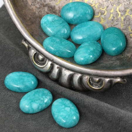 Kaboszon jadeit owal miętowy 25x18mm