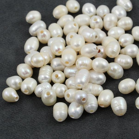 Perła słodkowodna biała z dużym otworem 8x6mm