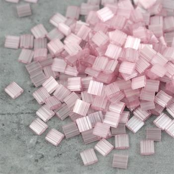 Miyuki Tila Beads 5x5x1,9mm Silk Pale Dusty Rose [30szt]