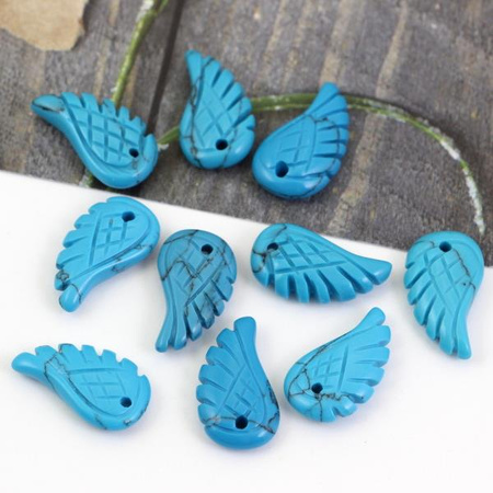 Howlit rzeźbione skrzydło 18x10mm