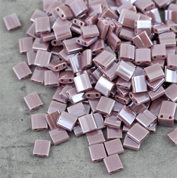 Miyuki Tila Beads 5x5x1,9mm Opaque Mauve Luster [30szt]