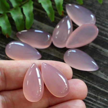 Kaboszon agat brazylijski łezka różowa liliowa 25x13mm