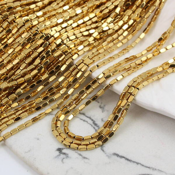 Hematyt prostopadłościan złoty 4x2mm [sznur 40cm]