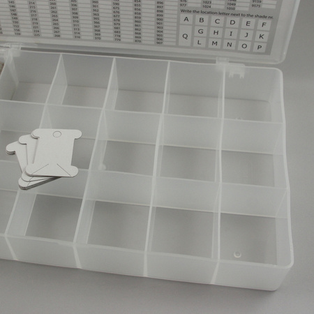 Organizer do przechowywania z bobinkami 28x18x4cm