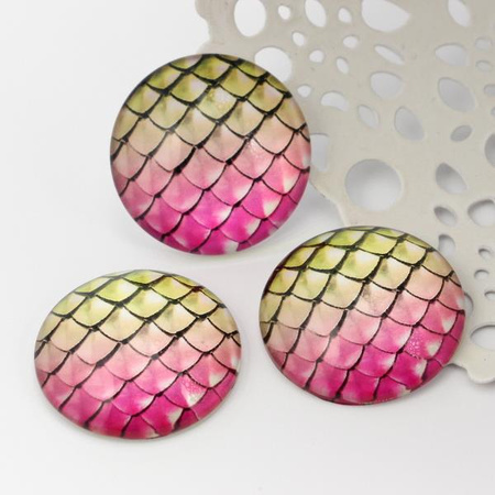 Kaboszon szklany z grafiką łuska węża moneta 25mm