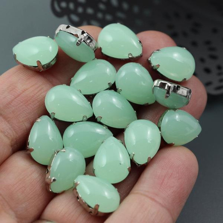 Kaboszon w oprawie łezka miętowa 14x10mm