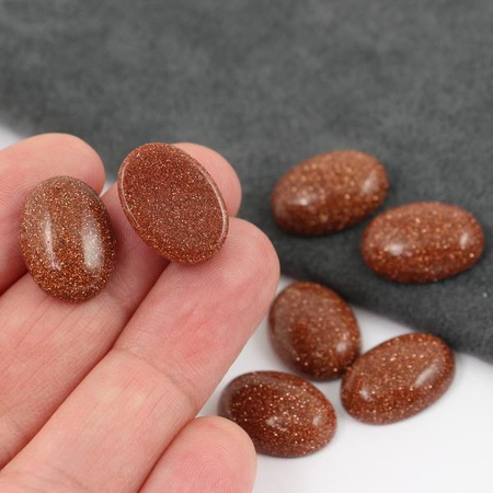 Kaboszon piasek pustyni owal 18x13mm