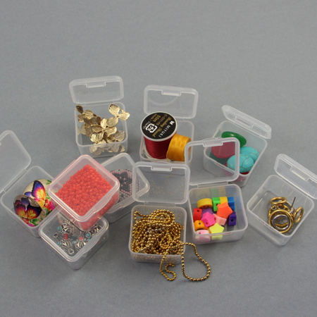 Organizer z 15 pojemnikami do przechowywania 17x11x3cm