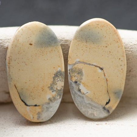 Kaboszony jaspis maligano 22x13x4mm [para]