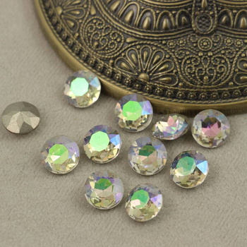 Kaboszon szklany moneta stożkowa fasetowana chaton Lt Green AB 10mm