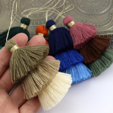 Chwost potrójny beżowy mix 75x40mm