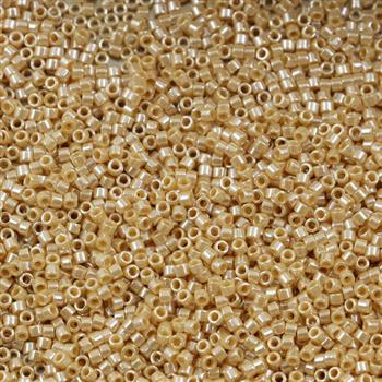 Miyuki Delica 11/0 Opaque Pear Luster [5g]