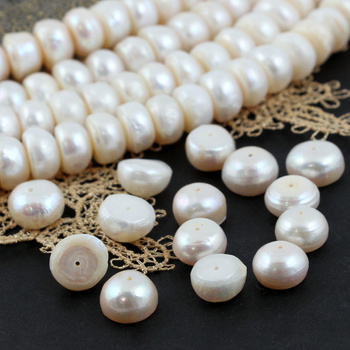 Perła słodkowodna biała półkula 10x7mm