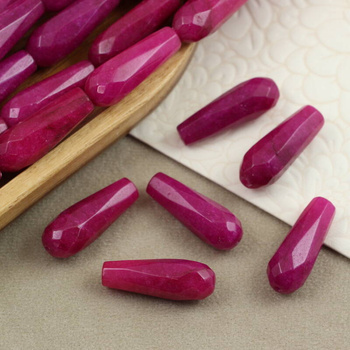 Jadeit kropla fasetowana purpurowa 28x10mm