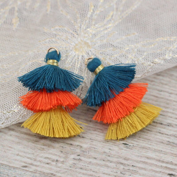 Chwost potrójny z ogniwem wielokolorowy mix 30x20mm