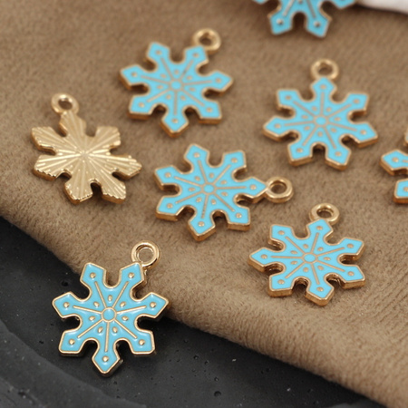 Metalowa zawieszka emaliowana płatek śniegu niebieski 20x17mm