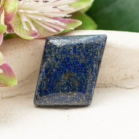 Kaboszon lapis lazuli 20x17x6mm