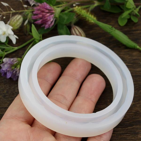 Forma silikonowa do odlewów z żywicy bransoletka fasetowana 20x1cm