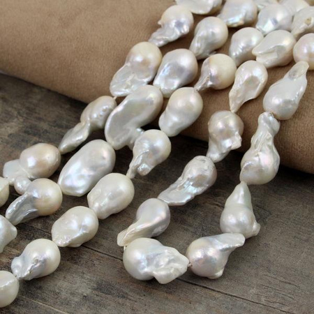 Perła słodkowodna baroque biała 16-25mm