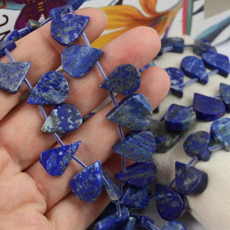 Lapis lazuli z pirytem łezka 15x12mm