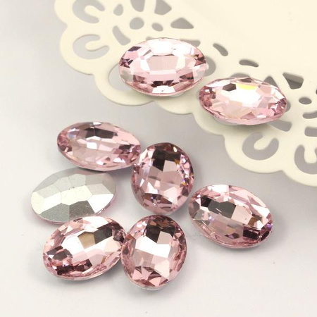 Kaboszon szklany owal fasetowany flamingo 18x13mm