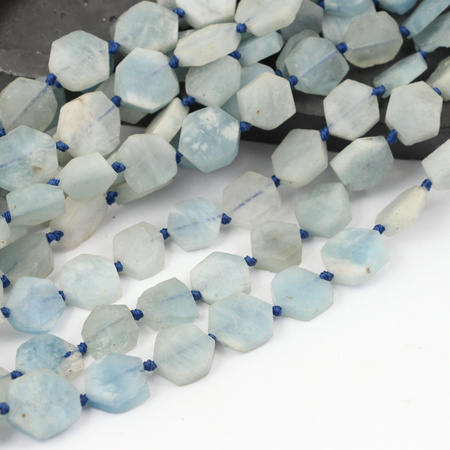 Akwamaryn sześciokąt 12x4mm