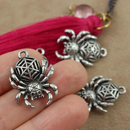 Zawieszka metalowa pająk 25x20mm