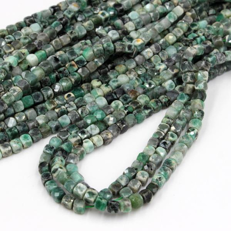 Szmaragd kostka fasetowana 4,5mm [10szt]