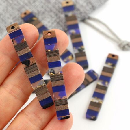 Zawieszka z drewna i żywicy prostokąt paski 51x8mm