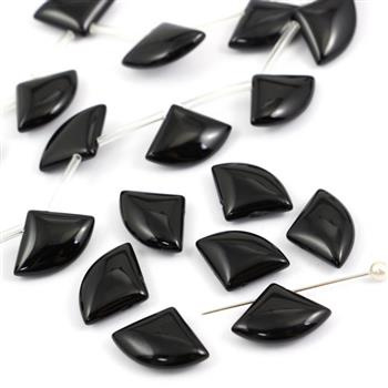 Onyks trójkąt wachlarz 20x14mm