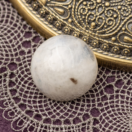 Kaboszon kamień księżycowy 18x8mm