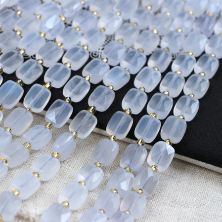 Chalcedon prostokąt fasetowany 10x8mm