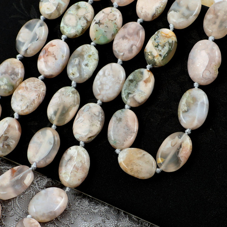 Agat sakura owal gładki 18x13mm