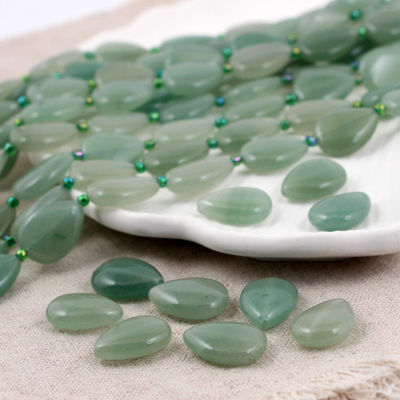Awenturyn zielony łezka 18x13mm