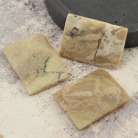 Opal afrykański prostokąt fasetowany plaster 40x30mm