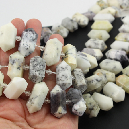 Opal dendrytowy zawieszka grot 25-30mm