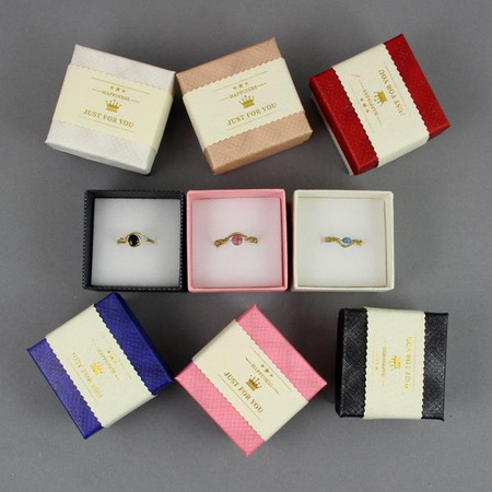 Pudełko ozdobne grafit/krem "CROWN" 5x5x3,5cm